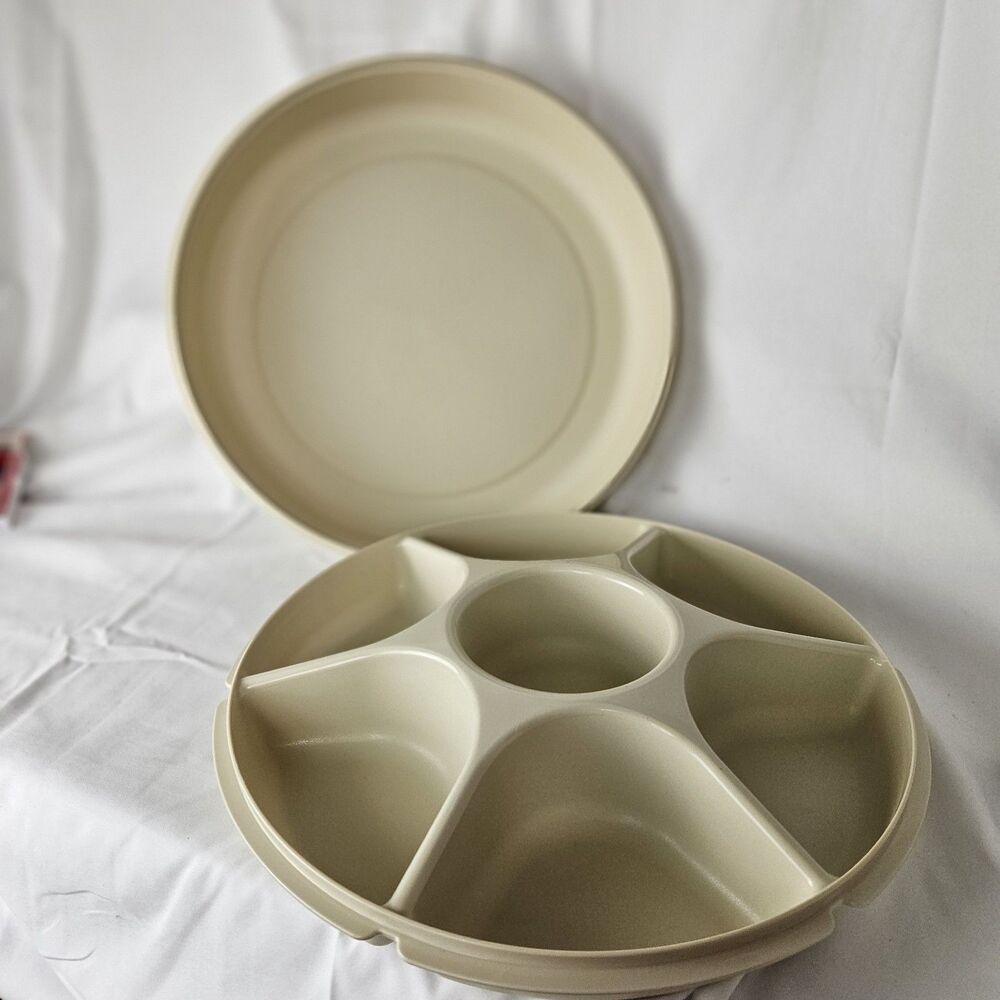 Vintage Tupperware Veggie Fruit Tray‎ 1665 Serving Center With Lid 7 Compartment